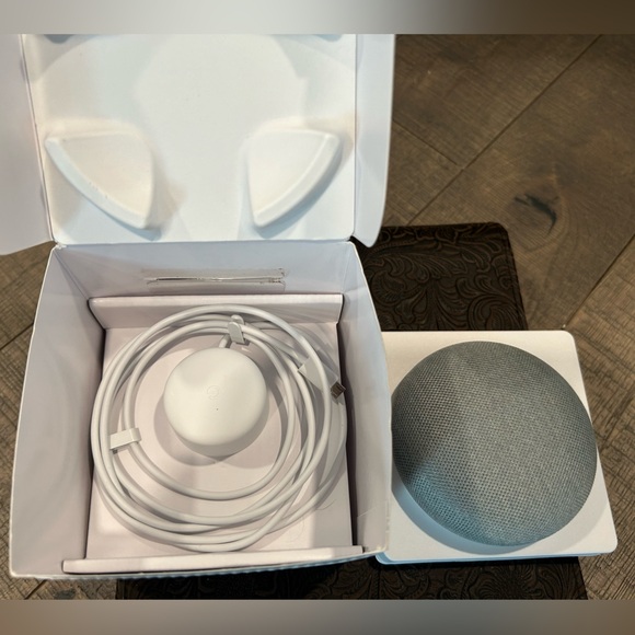 NWT Google Home Mini - Picture 8 of 10